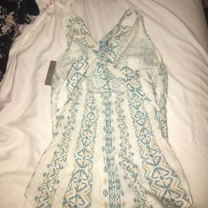 Criss cross back halter top